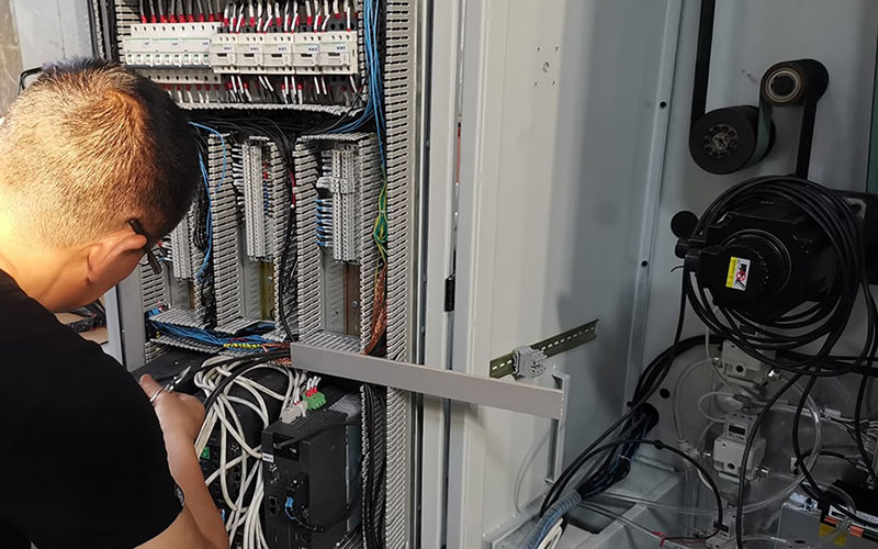 探花网站在线观看大多采用電氣控製係統